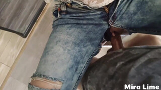 Shameless Brothers Sister: Thong Tearin Onanism