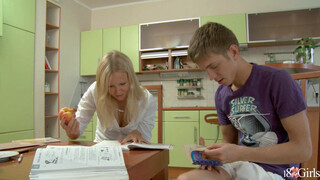 Irkas Naughty Kitchen Visit: Anal Delight for Cousins