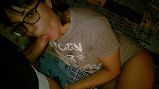 Sister sucks brother's cock before going to bed to sleep well