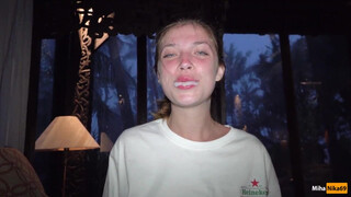 Sister quickly sucked her brother's cock while her parents are not at home