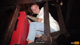 Sister quickly sucked her brother's cock while her parents are not at home