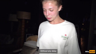 Sister quickly sucked her brother's cock while her parents are not at home