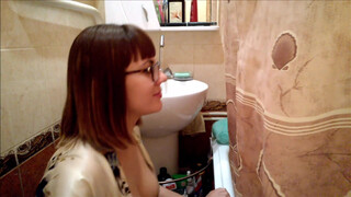 Stepbrother's Surprise: Sis's First Taste of His Thick Cock