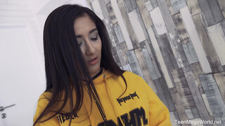 Steamy Secret: Older Brother Fucks Sisters Pussy